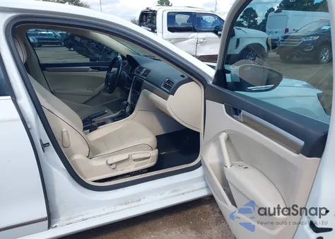 2016 Volkswagen Passat 1.8T Se из США, поврежденный, VIN 1VWBS7A32GC038291